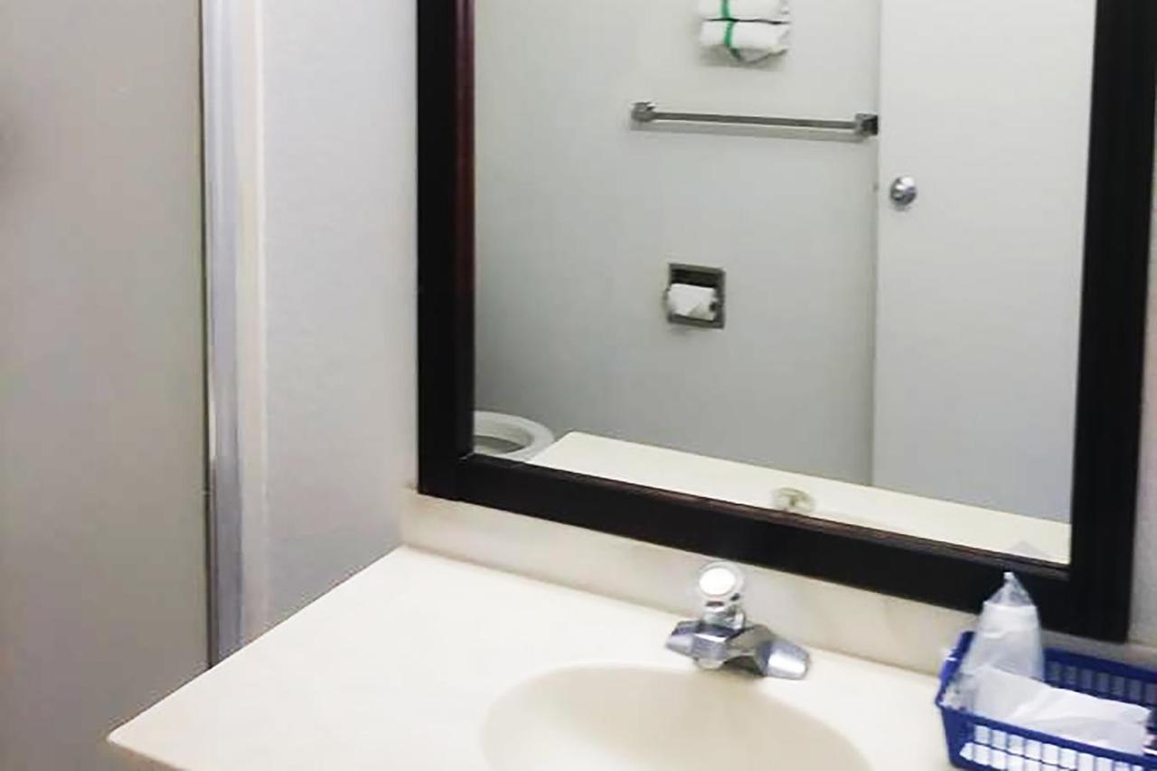 Port City Motel موبايل المظهر الخارجي الصورة